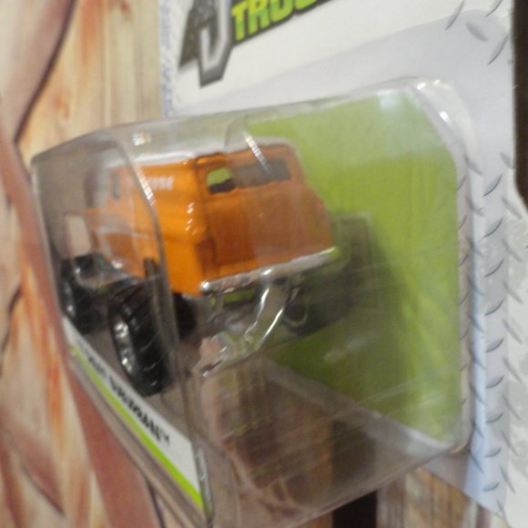 Jada Just Trucks FIRESTONE 57 Chevy Suburban~LG tires~Diecast 2019 editi… - Picture 4 of 5